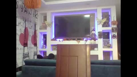 Snapshot of venusina07 chatting on October 2025 06:47:01 AM VENUSINA07 online show from October 2025 06:47:01 AM