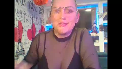 Snapshot of venusina07 chatting on October 2025 06:57:01 AM VENUSINA07 online show from October 2025 06:57:01 AM