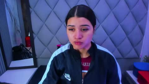 Venusowen  online show from February 2026 12:00:01 PM