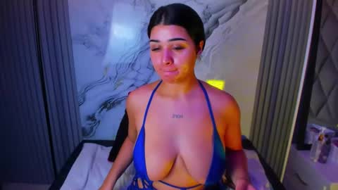 Venusowen  online show from February 2026 01:18:02 PM