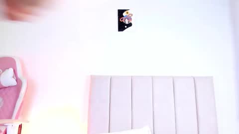 Shelly online show from November 2025 12:05:01 PM