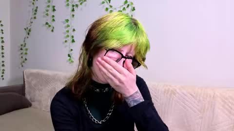 Snapshot of veolatownson chatting on September 2025 07:38:01 PM Erica online show from September 2025 07:38:01 PM