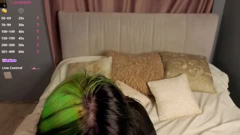 Snapshot of veolatownson chatting on October 2025 08:07:01 PM Erica online show from October 2025 08:07:01 PM