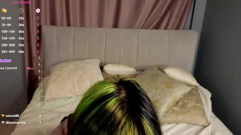 Snapshot of veolatownson chatting on October 2025 08:16:02 PM Erica online show from October 2025 08:16:02 PM