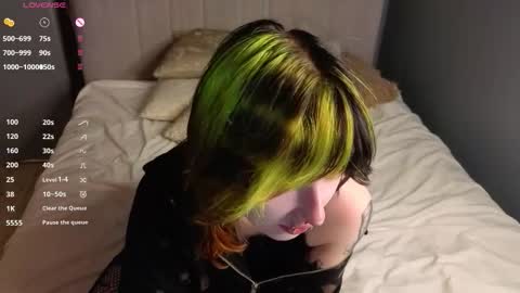 Snapshot of veolatownson chatting on October 2025 08:10:01 PM Erica online show from October 2025 08:10:01 PM