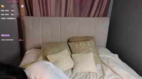 Snapshot of veolatownson chatting on November 2025 08:09:02 PM Erica online show from November 2025 08:09:02 PM