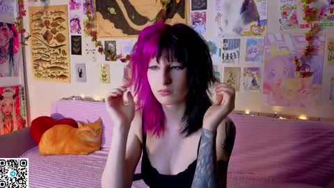 Snapshot of veolatownson chatting on May 2026 08:05:01 PM Erica online show from May 2026 08:05:01 PM