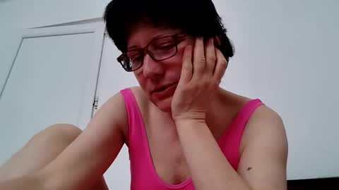 Vera online show from May 2026 06:43:01 AM