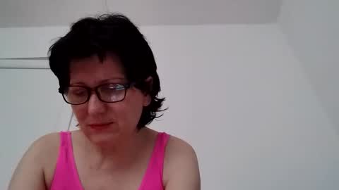 Vera online show from May 2026 03:31:01 PM