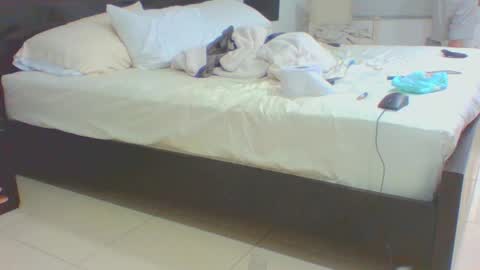 Snapshot of vergagolosa22 chatting on February 2026 05:45:01 AM vergagolosa22 online show from February 2026 05:45:01 AM