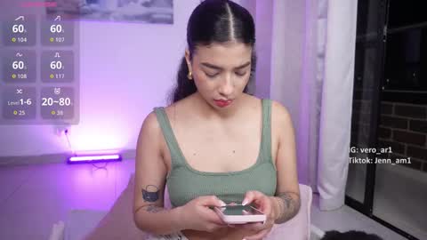 vero_cam online show from March 2026 02:19:01 AM