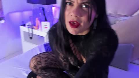 Snapshot of verokax chatting on February 2025 04:07:01 AM Vero online show from February 2025 04:07:01 AM