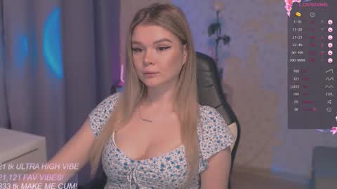 Snapshot of veronaaura chatting on November 2025 12:10:02 AM Tiffany online show from November 2025 12:10:02 AM