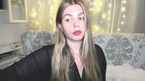 Lolitalolz online show from January 2026 09:52:01 PM