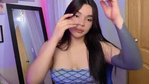 Snapshot of veronica_118 chatting on June 2026 04:50:01 AM veronica_118 online show from June 2026 04:50:01 AM