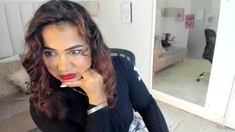Snapshot of veronica_b07 chatting on May 2026 02:57:02 PM Veronica3 online show from May 2026 02:57:02 PM