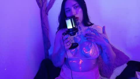   online show from December 2025 02:59:02 PM