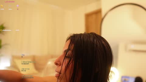 Snapshot of veronica_mendez1 chatting on January 2025 05:37:01 PM Veronica online show from January 2025 05:37:01 PM