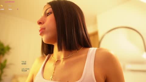 Snapshot of veronica_mendez1 chatting on January 2025 11:33:01 AM Veronica online show from January 2025 11:33:01 AM