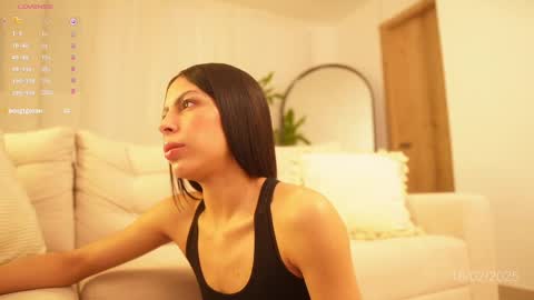 Snapshot of veronica_mendez1 chatting on February 2025 11:05:01 AM Veronica online show from February 2025 11:05:01 AM