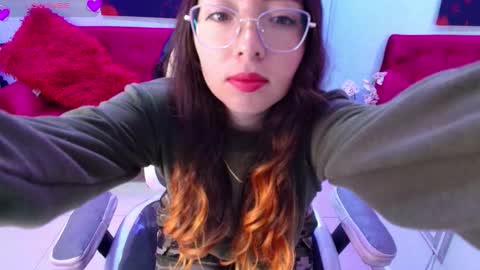 Snapshot of veronica_miiller chatting on February 2026 12:59:02 PM veronica online show from February 2026 12:59:02 PM