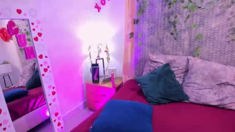 Snapshot of veronica_olson_ chatting on March 2025 02:57:02 AM Veronica Olson online show from March 2025 02:57:02 AM