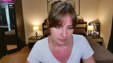 Snapshot of veronicafreman chatting on June 2026 05:27:02 AM Veronica online show from June 2026 05:27:02 AM