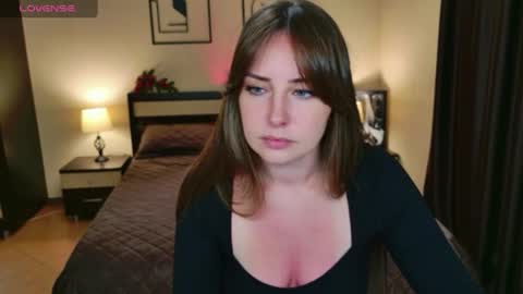 Snapshot of veronicafreman chatting on June 2026 06:15:02 AM Veronica online show from June 2026 06:15:02 AM