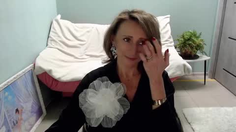 Helen online show from March 2025 08:37:02 AM