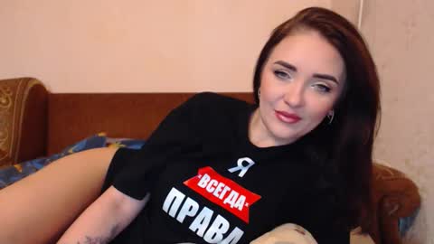 Snapshot of veronicalalux chatting on December 2025 09:04:02 AM VeronicaLaLux online show from December 2025 09:04:02 AM