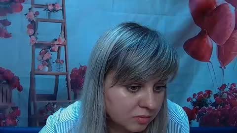 Snapshot of veronicasvitt chatting on March 2026 02:10:02 PM VeronicaSvitt online show from March 2026 02:10:02 PM