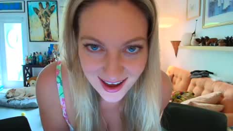 Veronica Weston online show from August 2026 04:09:02 PM