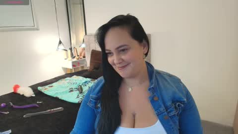 veroniicabbw online show from February 2026 12:32:01 PM