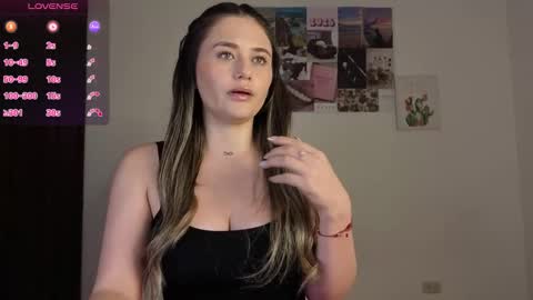 Snapshot of veronika__winslow_ chatting on March 2026 03:41:02 AM Vero online show from March 2026 03:41:02 AM