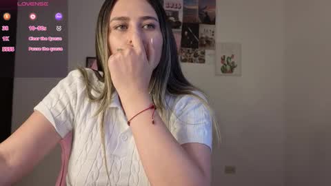 Snapshot of veronika__winslow_ chatting on March 2026 06:41:02 AM Vero online show from March 2026 06:41:02 AM