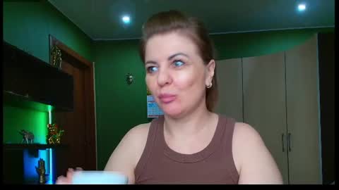 Snapshot of veronikawgold chatting on July 2026 03:20:02 AM VeronikawGold online show from July 2026 03:20:02 AM