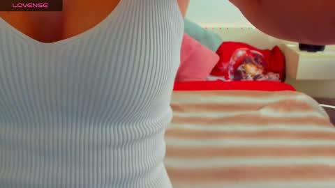 Snapshot of verrasweet4u chatting on March 2025 06:27:01 AM VerraSweet4u online show from March 2025 06:27:01 AM