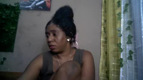 Snapshot of verronique1511 chatting on June 2026 04:11:02 PM verronique1511 online show from June 2026 04:11:02 PM