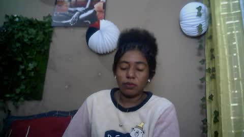Snapshot of verronique1511 chatting on June 2026 01:25:02 AM verronique1511 online show from June 2026 01:25:02 AM