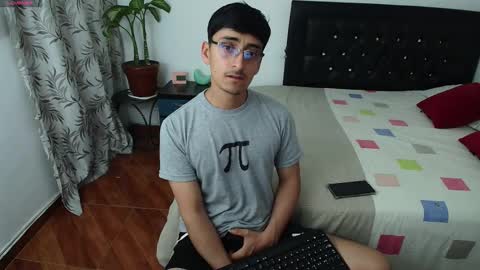 versatileguuy online show from September 2025 02:02:01 AM