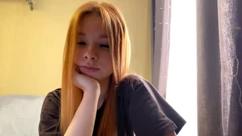 Lina online show from June 2026 11:39:02 PM