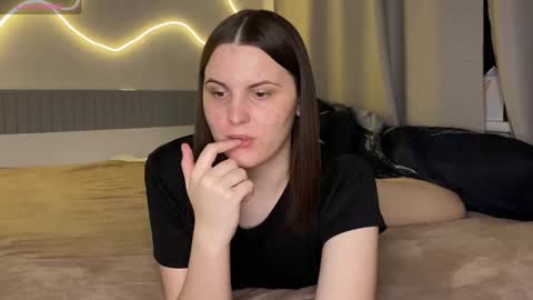 Karina followed me bb online show from November 2025 06:42:02 PM