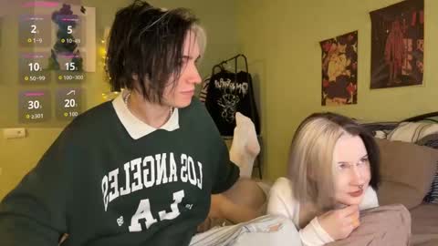 Snapshot of veryraretwins chatting on November 2025 10:03:02 PM veryraretwins online show from November 2025 10:03:02 PM