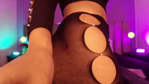 Sthefanny online show from February 2025 07:59:02 PM