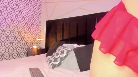 Sthefanny online show from November 2025 12:06:01 PM