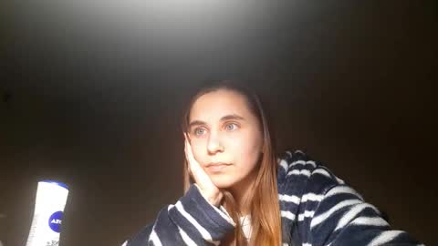 Snapshot of vesperlyn chatting on December 2025 09:23:02 PM Dasha online show from December 2025 09:23:02 PM