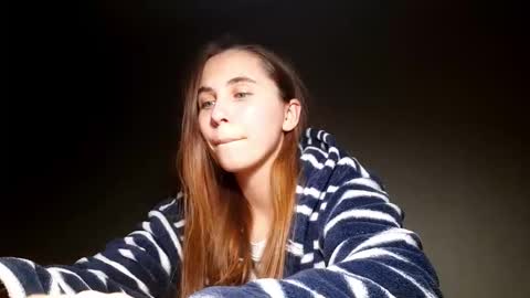 Snapshot of vesperlyn chatting on December 2025 08:13:01 PM Dasha online show from December 2025 08:13:01 PM