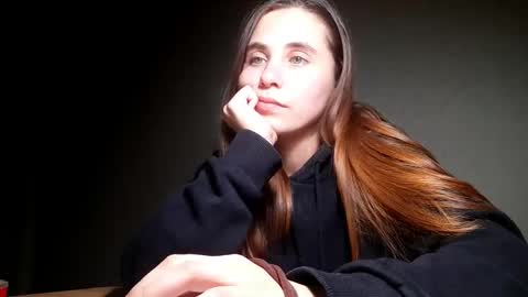 Snapshot of vesperlyn chatting on December 2025 08:14:01 PM Dasha online show from December 2025 08:14:01 PM