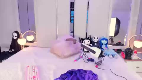 Vesper Velvet  online show from September 2025 09:31:01 PM