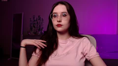 Iva  online show from February 2025 10:58:01 PM